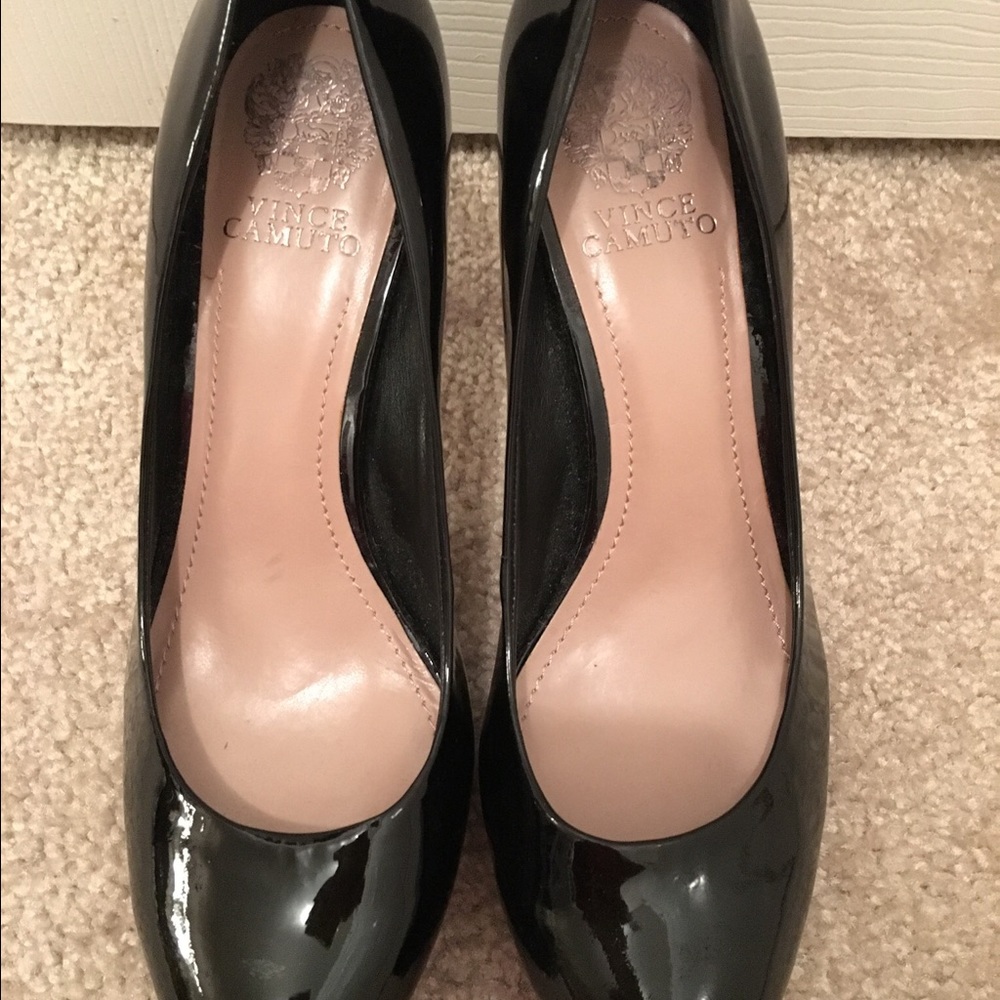 Vince Camuto Zella Pump Black Nubuck Patent